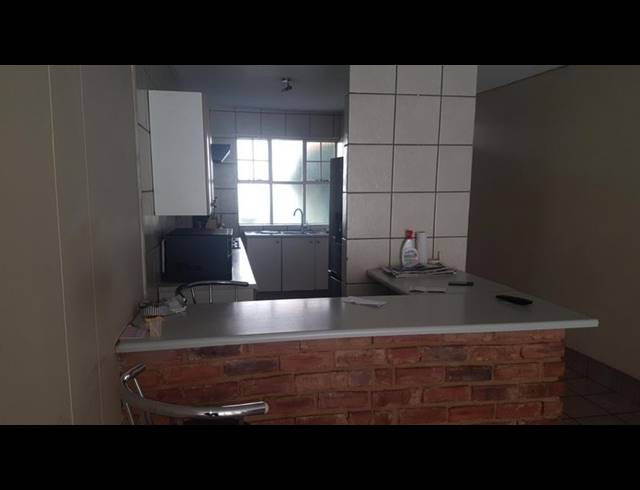 2 BEDROOM APARTMENT FOR SALE IN MALVERN EAST EXT